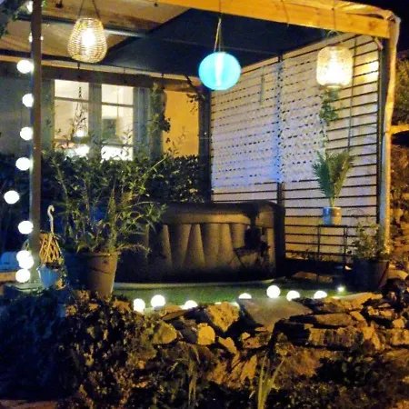 Дом отдыха Le Clos Baroussais Thebe